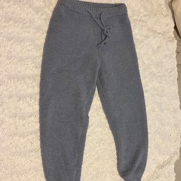 Fuzzy hoodie and sweats set - Picture 3 of 3